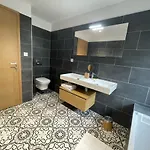 Вилла Bellevue, Neuve, 6 Pax, Pisc. Chauffee