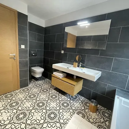 Villa Bellevue, Neuve, 6 Pax, Pisc. Chauffée